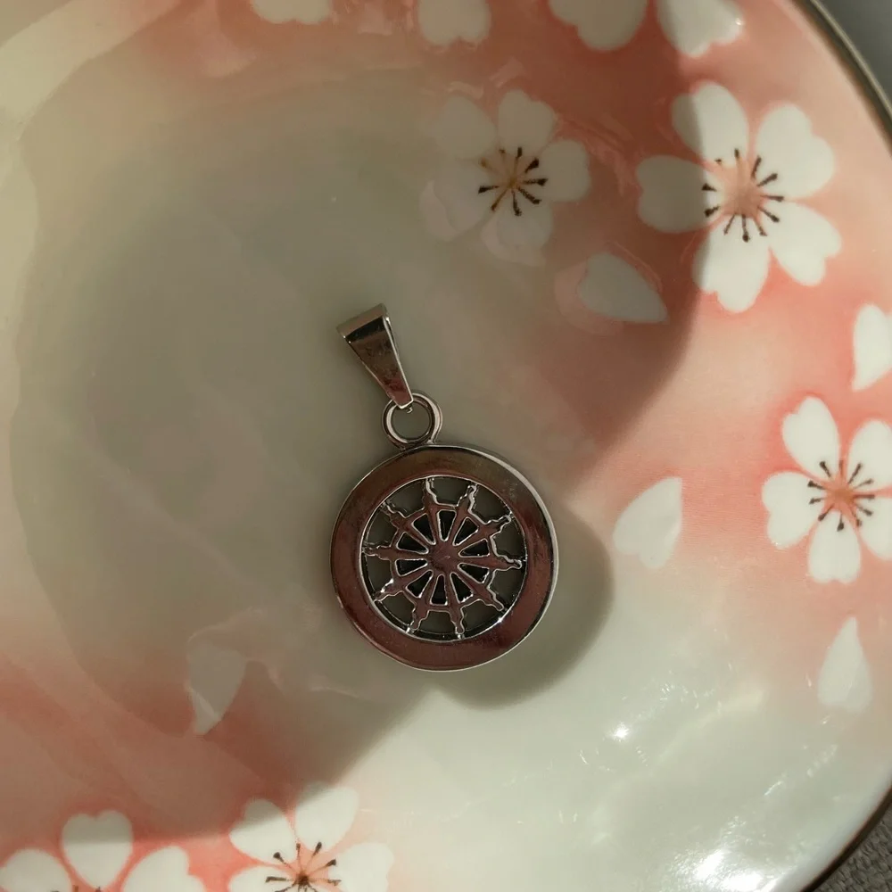 Compass Pendant - Picture 3 of 3